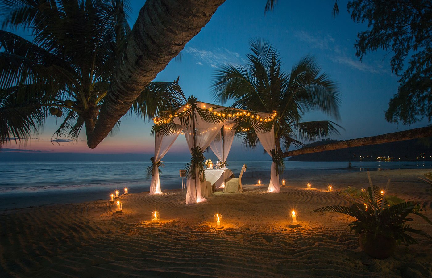 bay beach candles 8728311.jpg